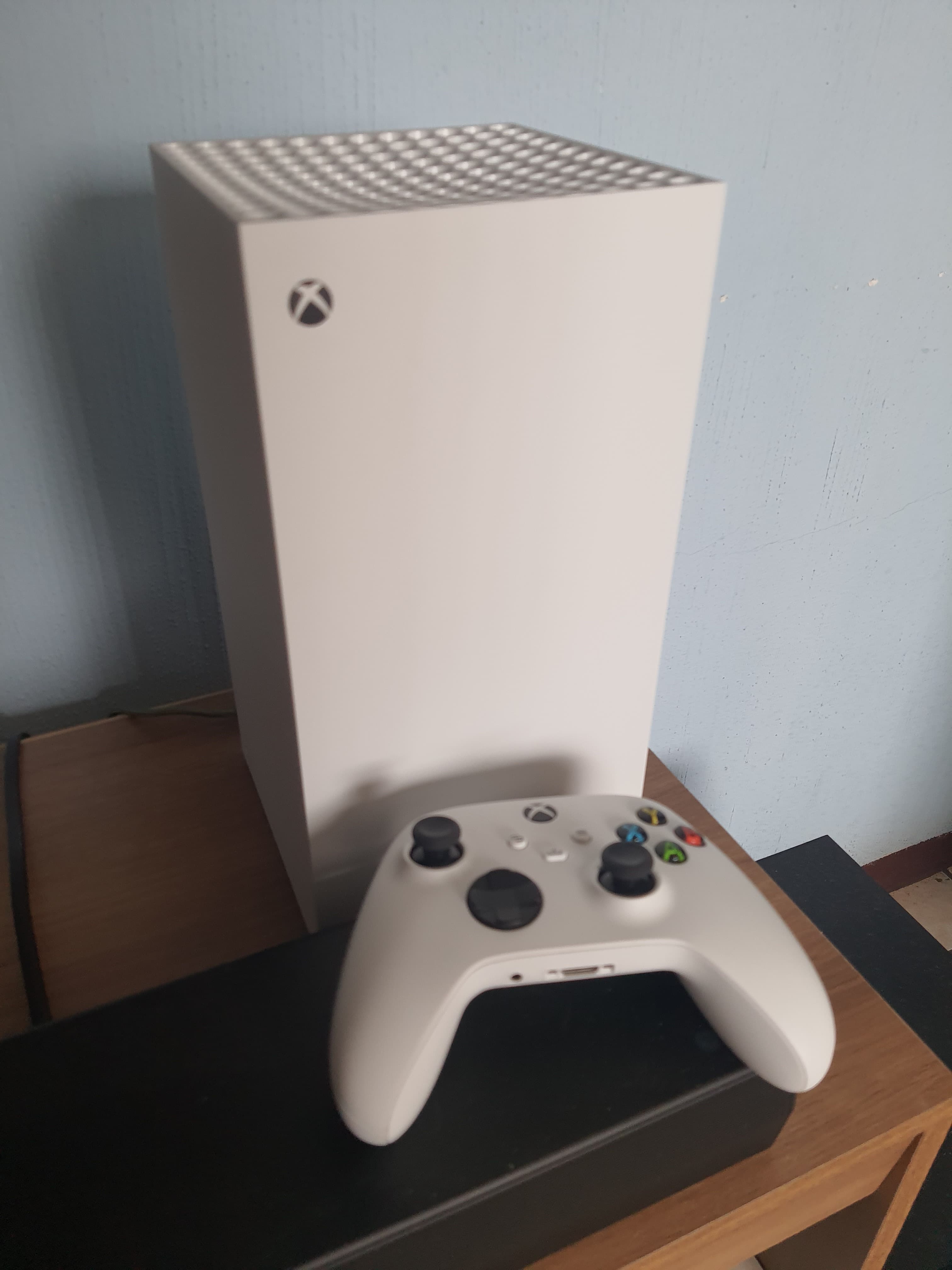 Consola Xbox Series X Digital 1 TB Robot White